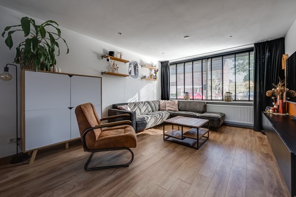 28_FUNDA_STRIJENSTRAAT 13_RIJEN.jpg